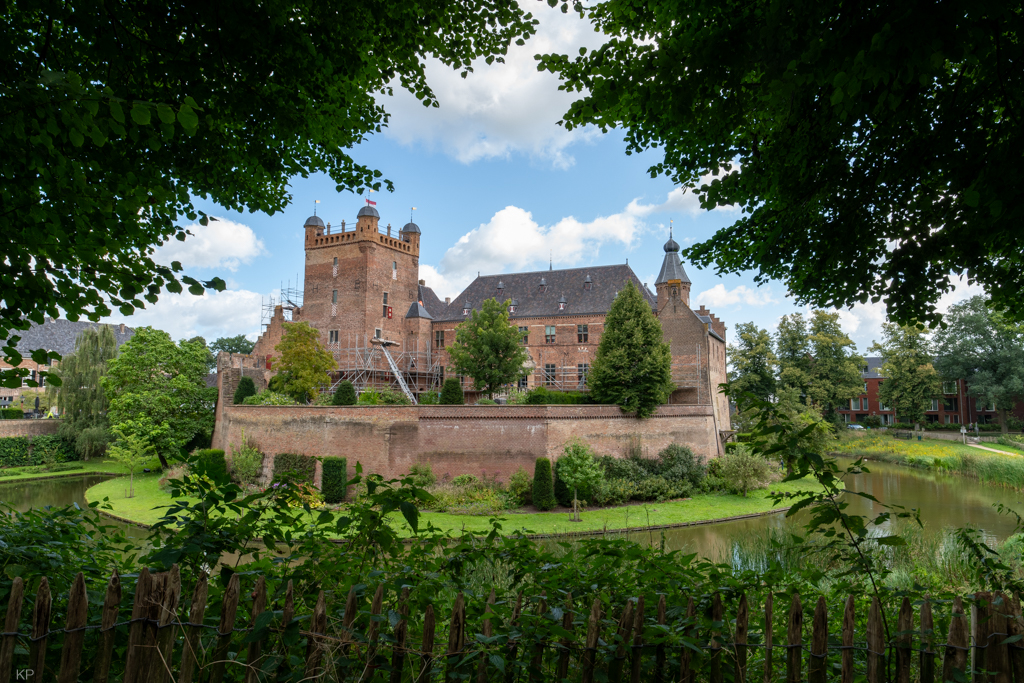 Floris de Gelder - Huis Bergh in de steigers - Foto Karel Peters